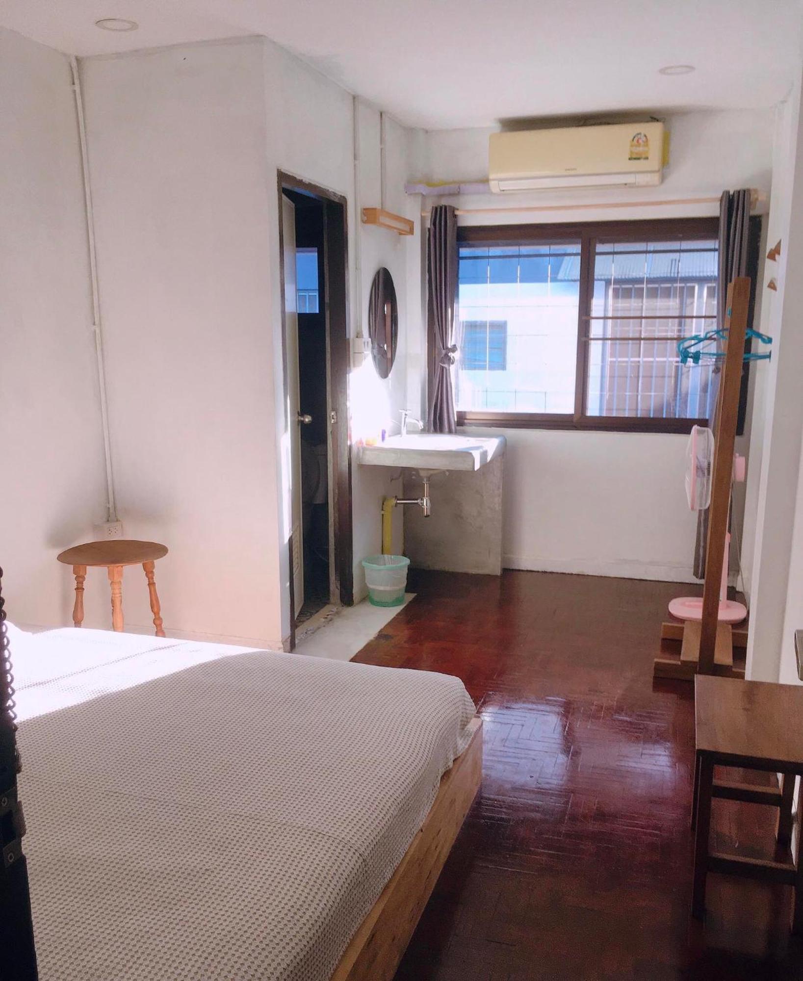路边旅馆 3* 清邁